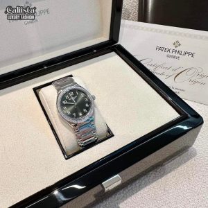 Alternative view of PATEK PHILIPPE TWENTY~4 36 MM GREEN